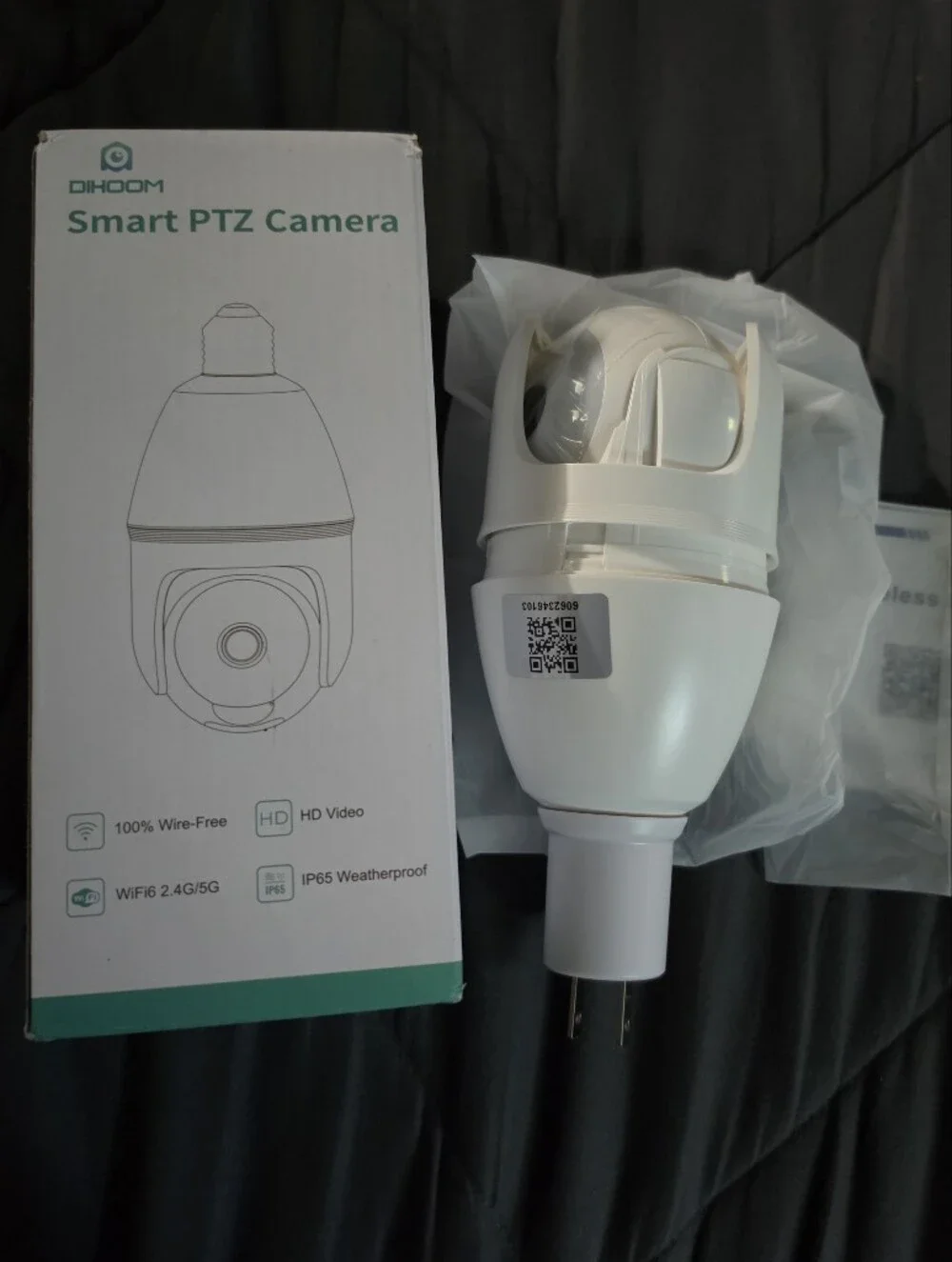 White Smart PTZ Bulb Camera - WiFi Pan-Tilt Security